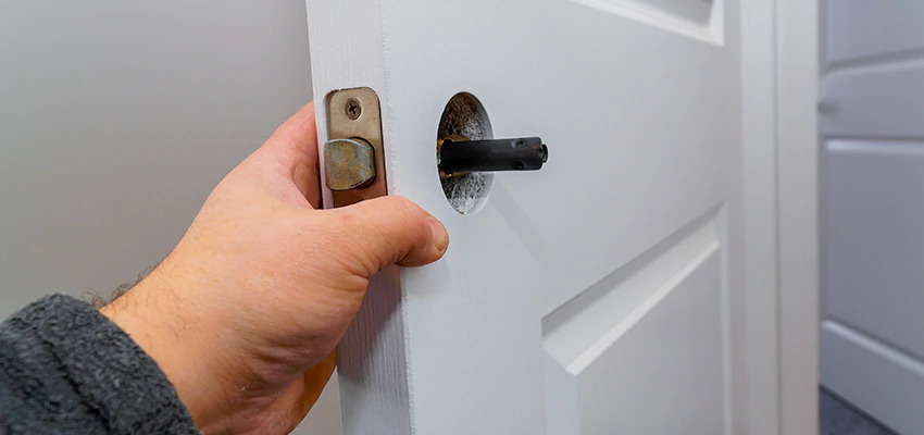 Nighttime Locksmith For Lock Repair in Cambria, CA