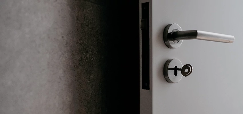 Front Door Handle Repair And Installation in Cambria, CA